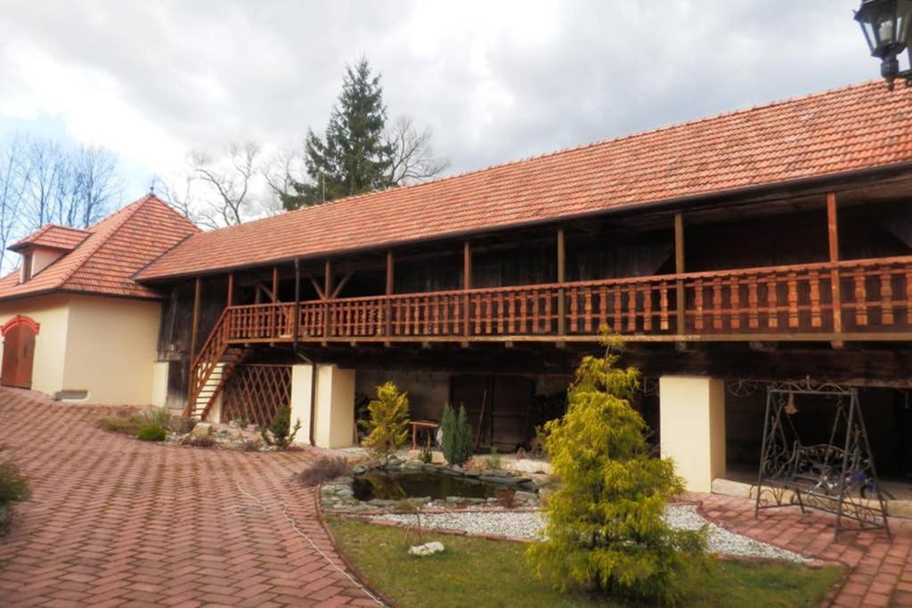 Zamecek Zdiky - Moderni Maly Apartman Bujanov Exterior photo