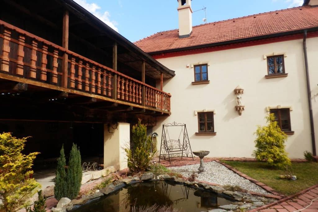 Zamecek Zdiky - Moderni Maly Apartman Bujanov Exterior photo